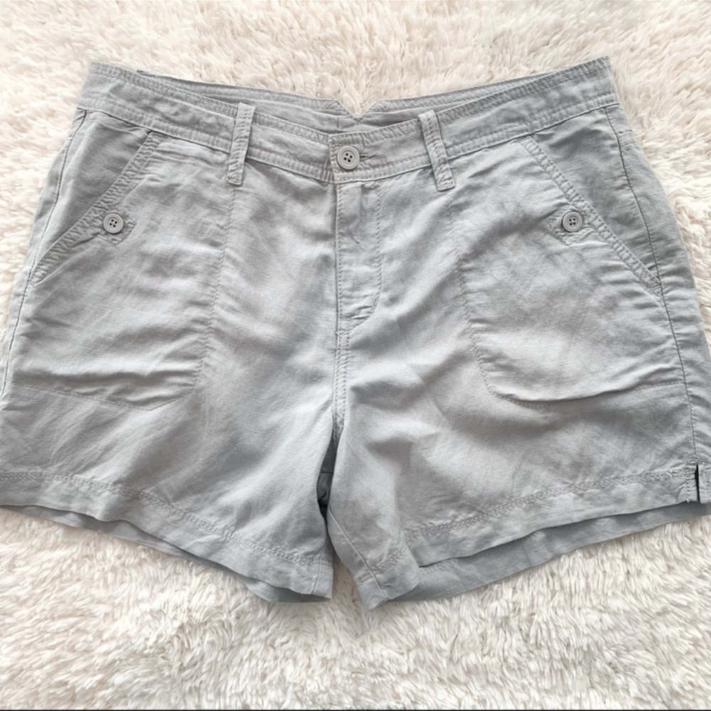 {Calvin Klein} Light Grey Linen Blend 5" Lightweight Button Pocket Shorts 10